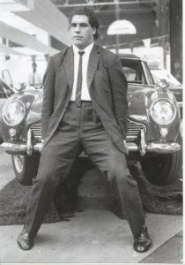 andre the giant lifts a car
